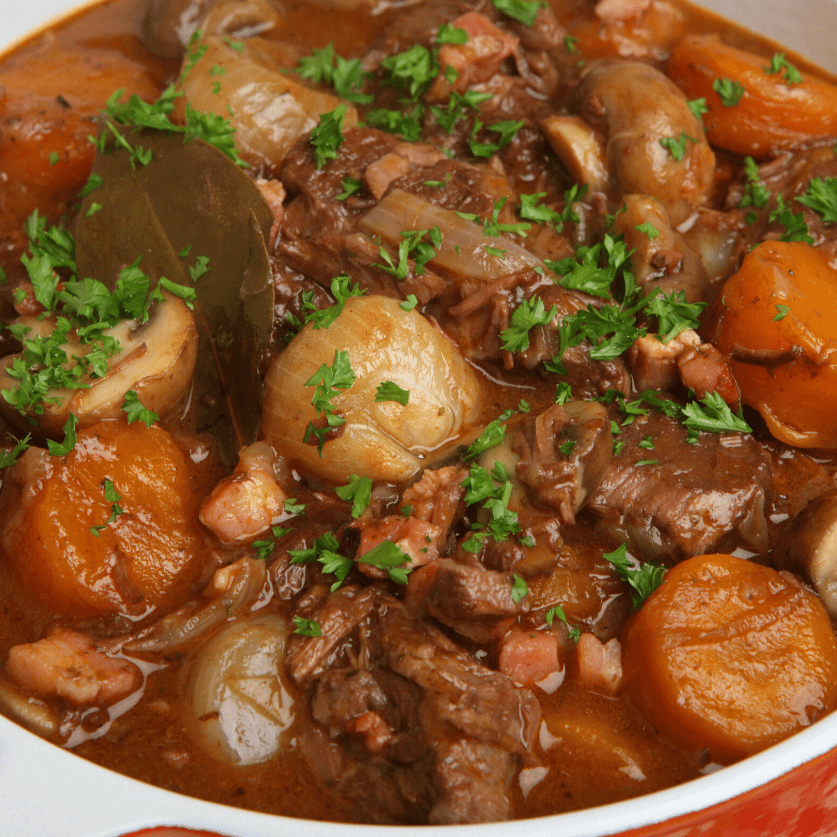 Beef bourguignon store crock pot